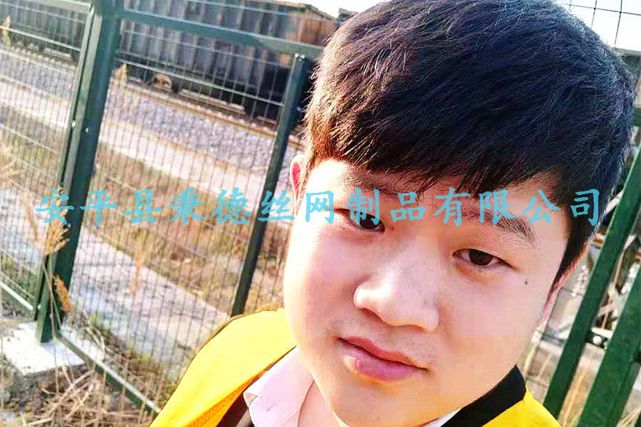 朔黃鐵路線路防護(hù)柵欄項(xiàng)目